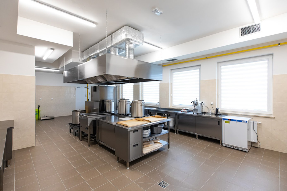 Wnętrza budynku - kuchnia, fot. Grzegorz Bukała/Urząd Miasta Rzeszowa